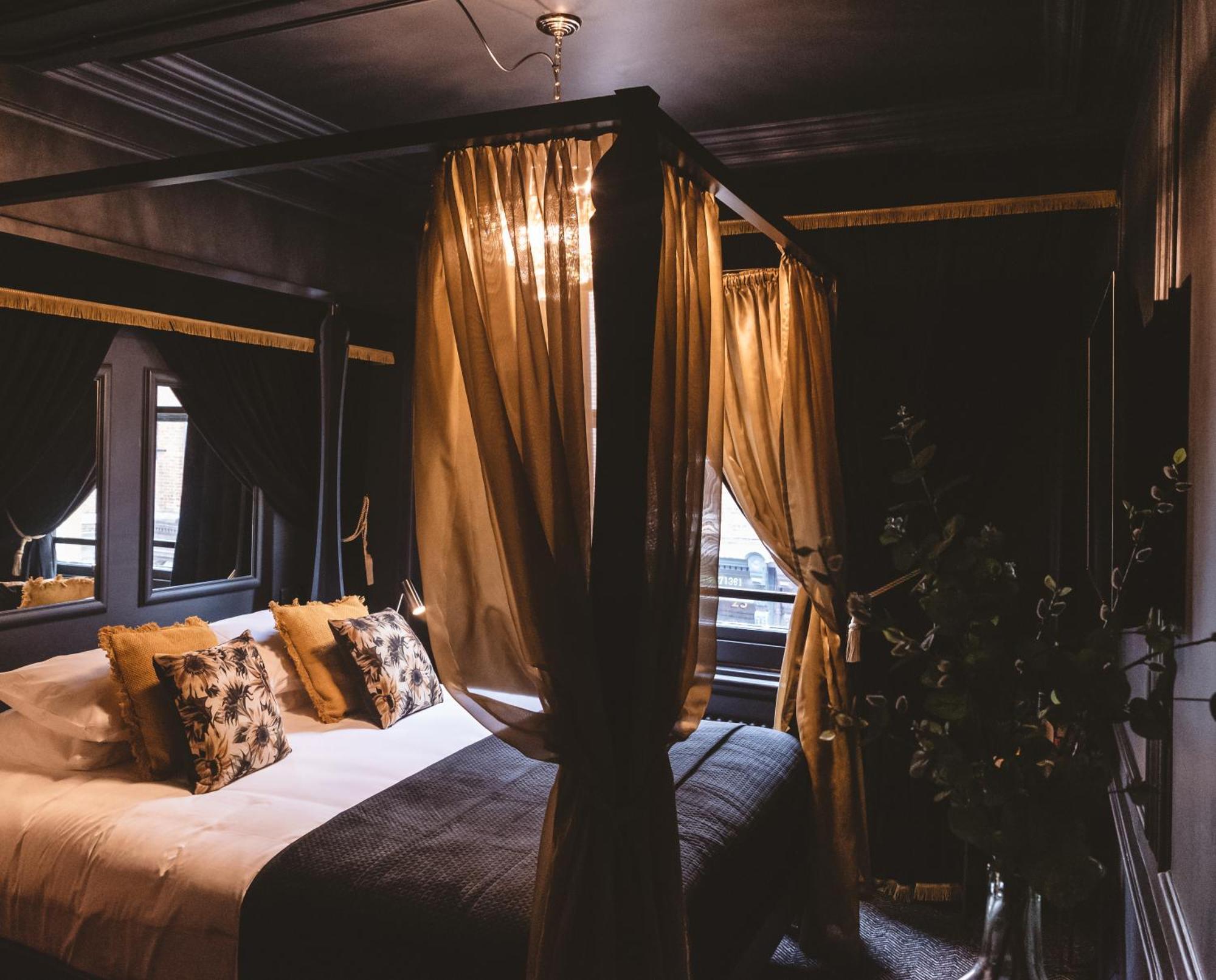 Hotel Impossible York